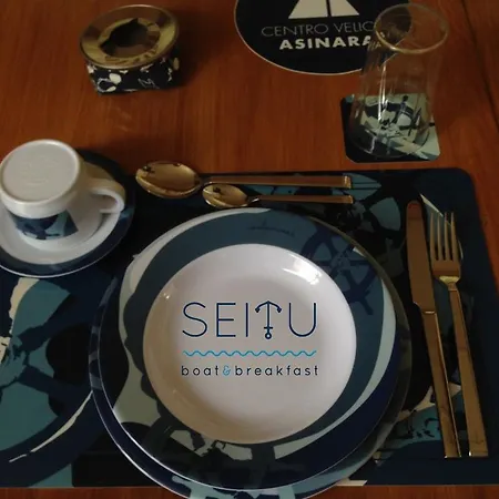 Boat & Breakfast - Sei Tu Ботель Стинтино
