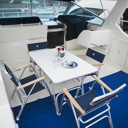 Bateau-hôtel Boat & Breakfast - Sei Tu